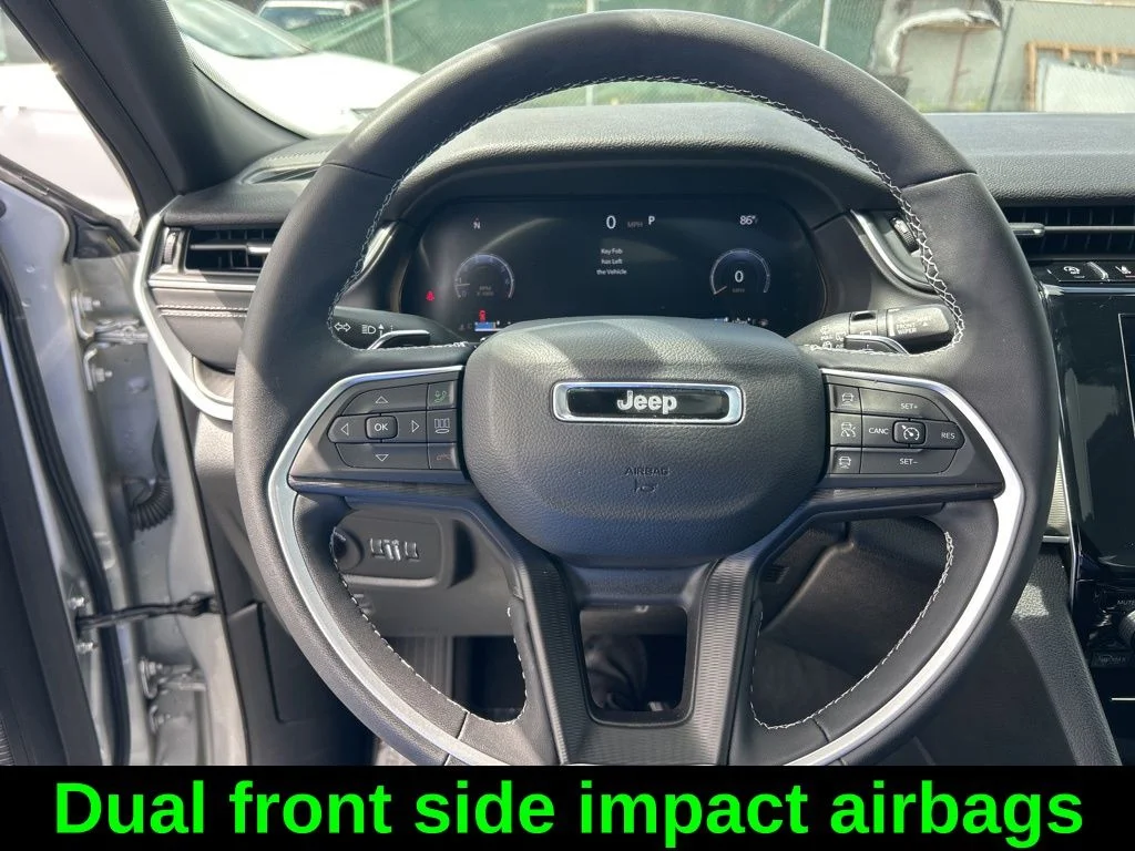 Used 2025 Silver Jeep Altitude X image 18