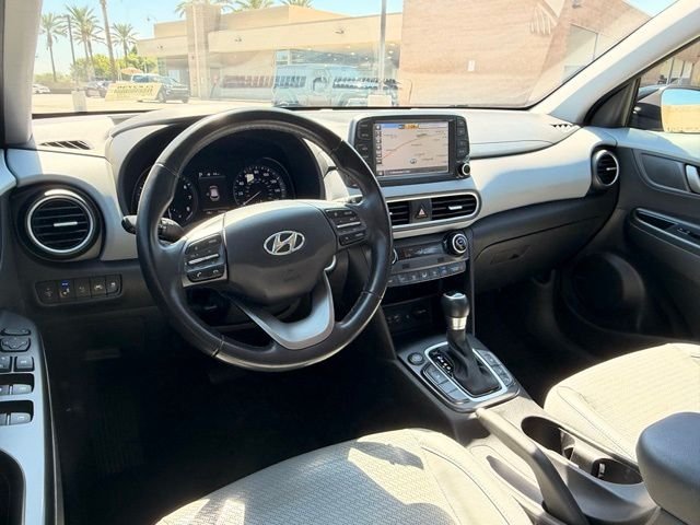 Used 2018 Black Hyundai Ultimate image 12