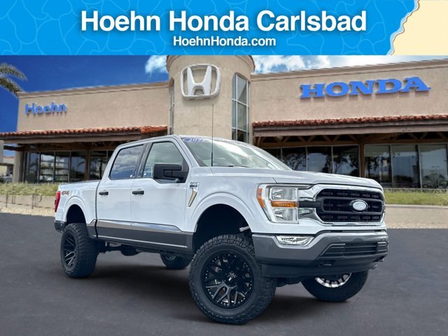 Certified Used 2022 White Ford XLT image 1