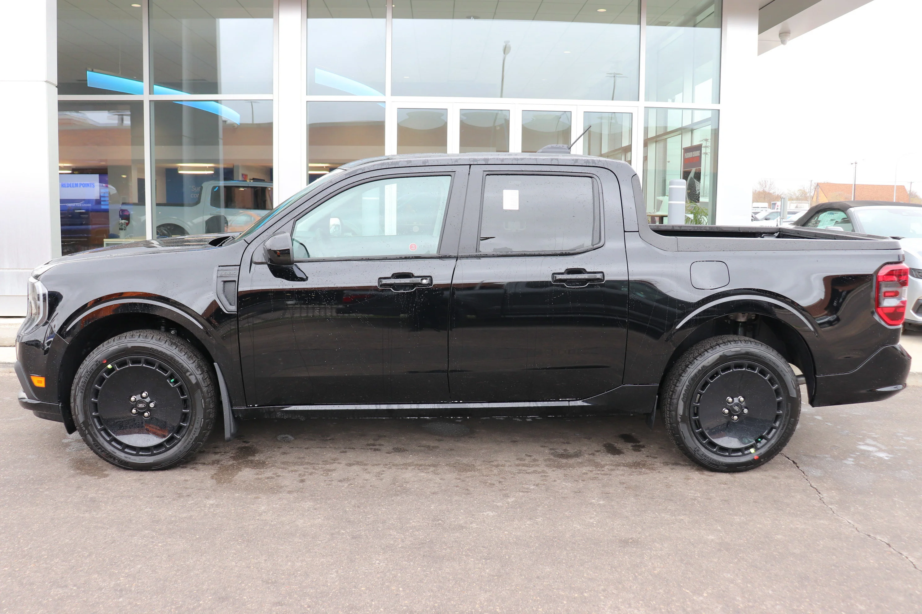 New 2026 SHADOW BLACK Ford Lobo Standard image 3