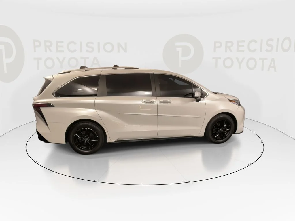Used 2023 Wind Chill Pearl Toyota Limited image 22