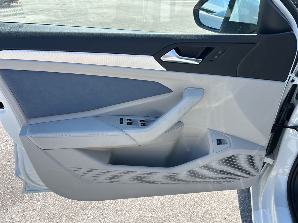 New 2026 White Volkswagen 1.5T SE image 17