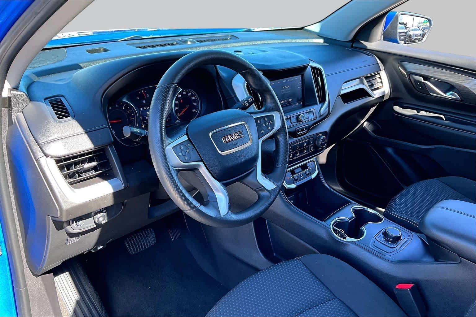 Used 2024 Riptide Metallic GMC SLE image 18