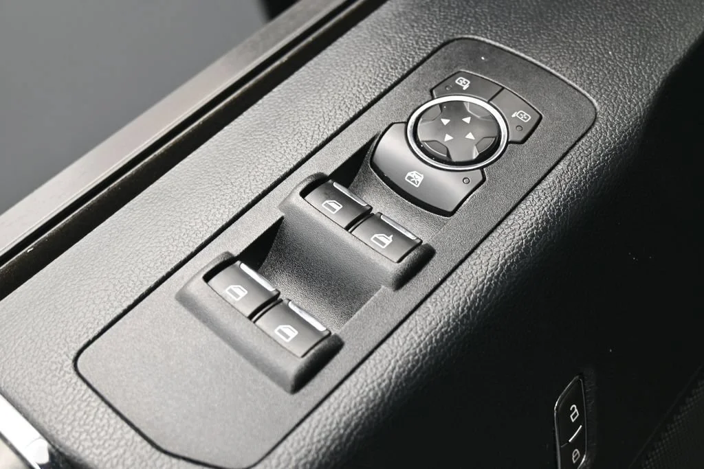 Used 2020 Black Ford XL image 14