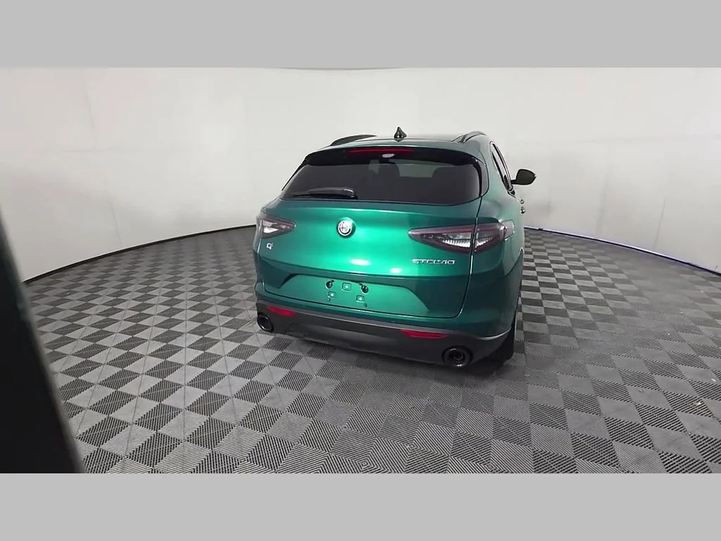2025 Alfa Romeo Stelvio Base - Photo 30