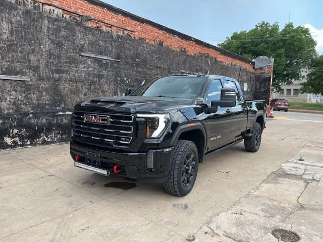 2024 GMC Sierra 4WD Crew Cab Standard Box AT4's photo