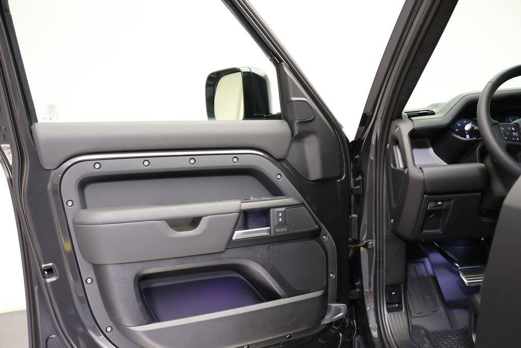 New 2026 Carpathian Grey LAND ROVER V8 image 24