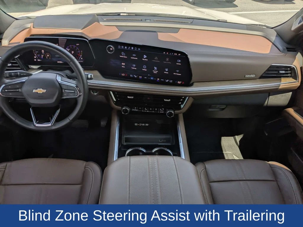 Used 2025 Iridescent Pearl Tricoat Chevrolet High Country image 19