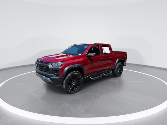 Used 2025 Red Chevrolet Trail Boss image 4