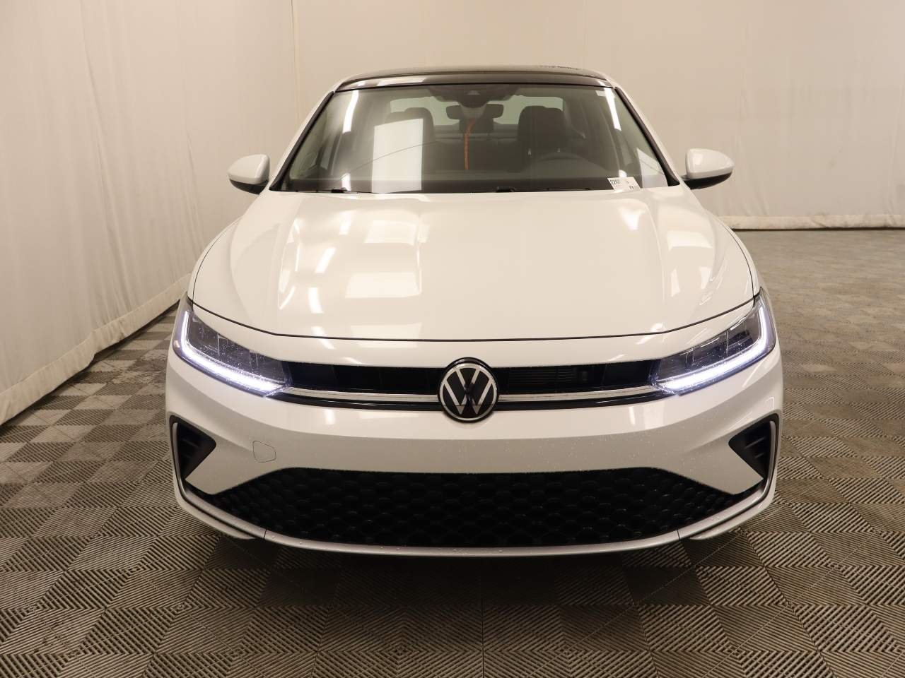 2026 Volkswagen Jetta SE - Photo 4