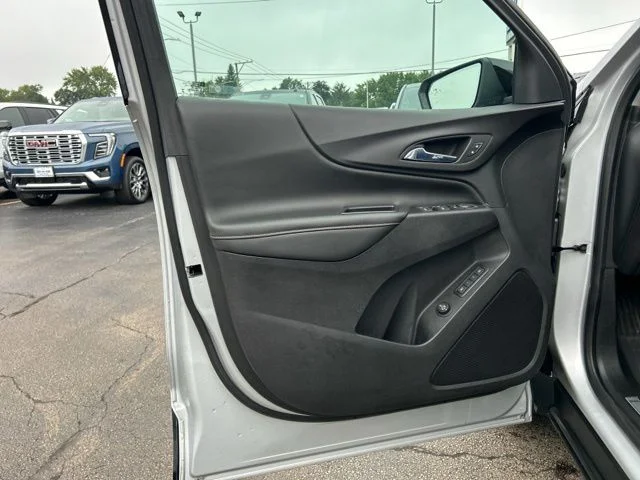 Used 2020 Silver Chevrolet Premier image 28