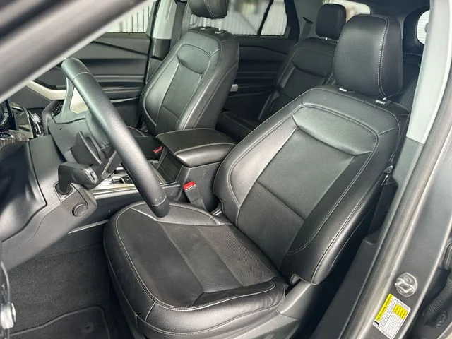 Used 2021 Gray Ford Limited image 12