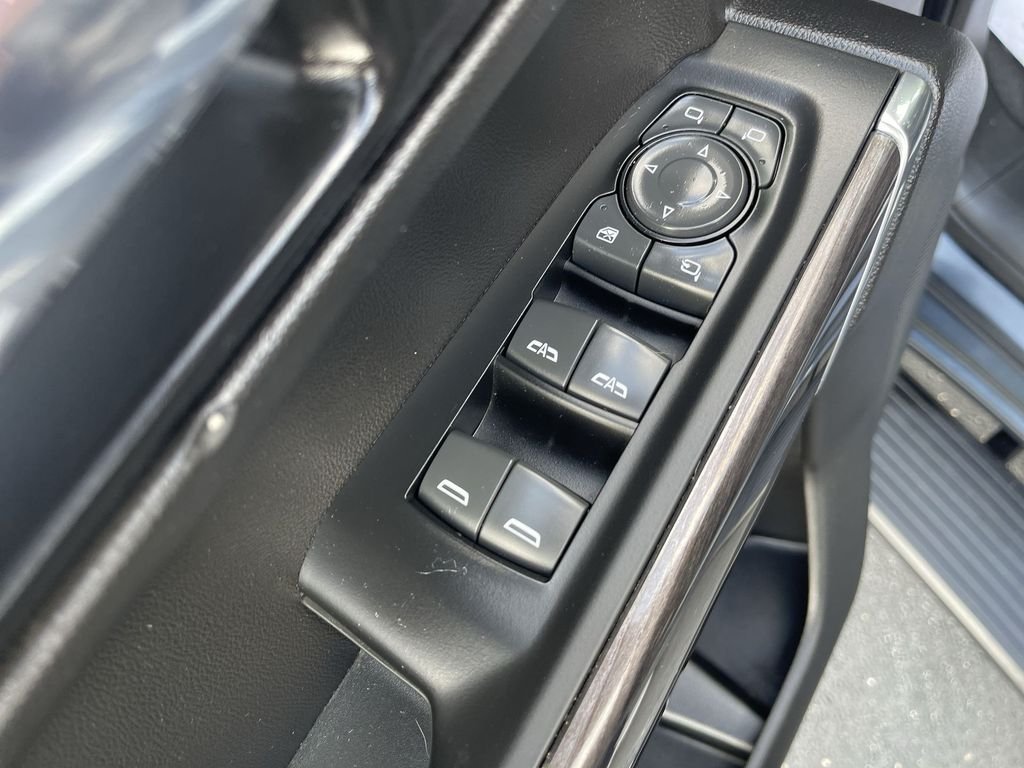 Used 2022 Gray Chevrolet LTZ image 17