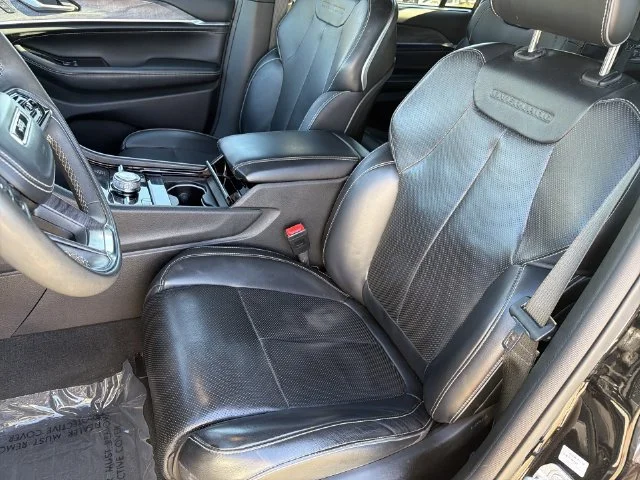 Used 2023 Black Jeep Overland image 36