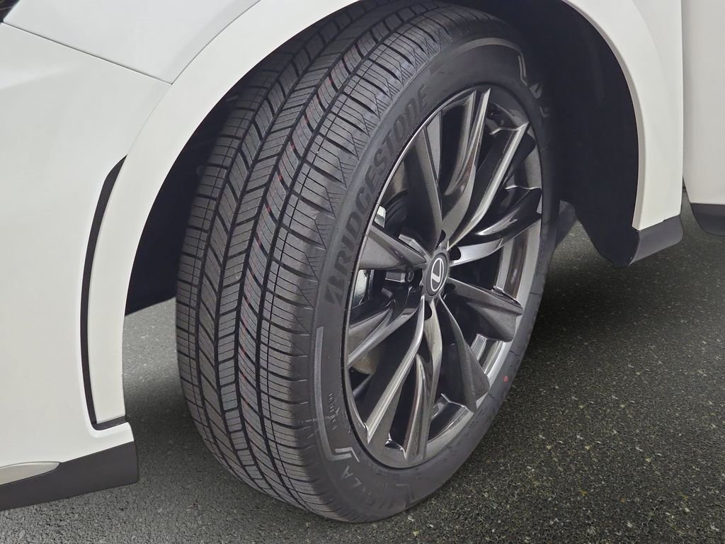 New 2026 Ultra White Lexus F SPORT DESIGN image 33