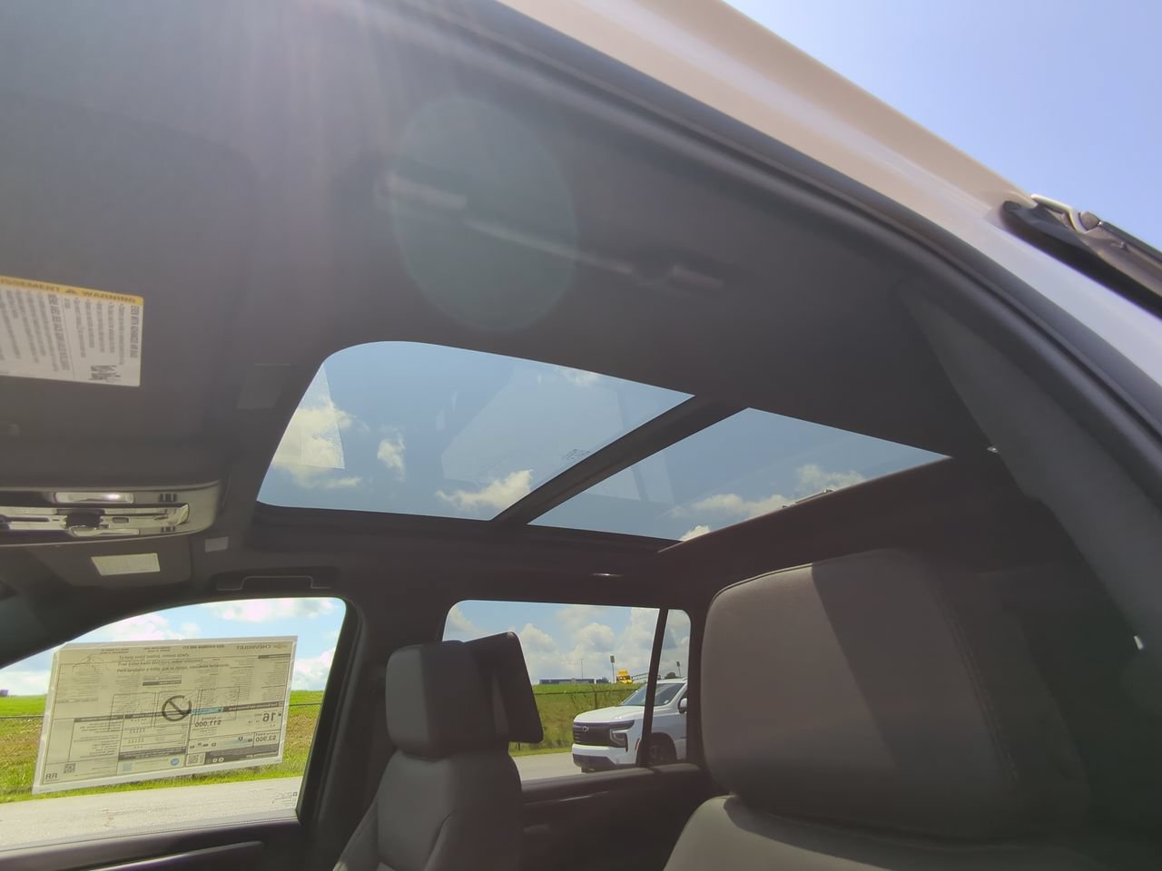 New 2026 Summit White Chevrolet Z71 image 19