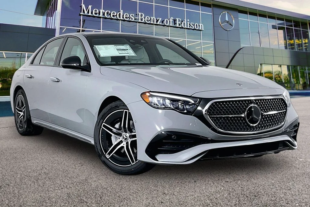 2026 Mercedes-Benz E-Class E350 4MATIC's photo
