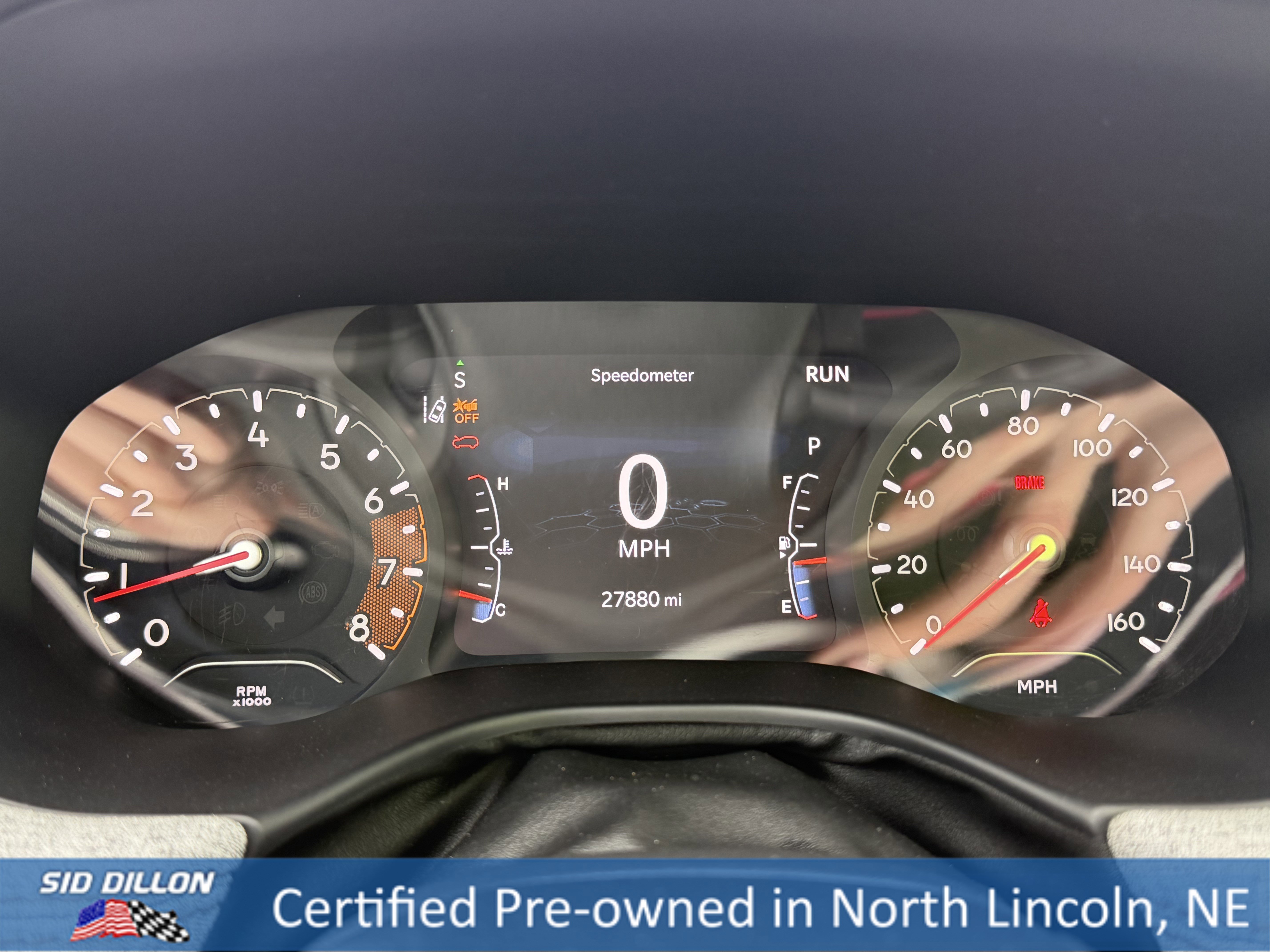 Used 2023 Sting-Gray Clearcoat Jeep Latitude Lux image 13