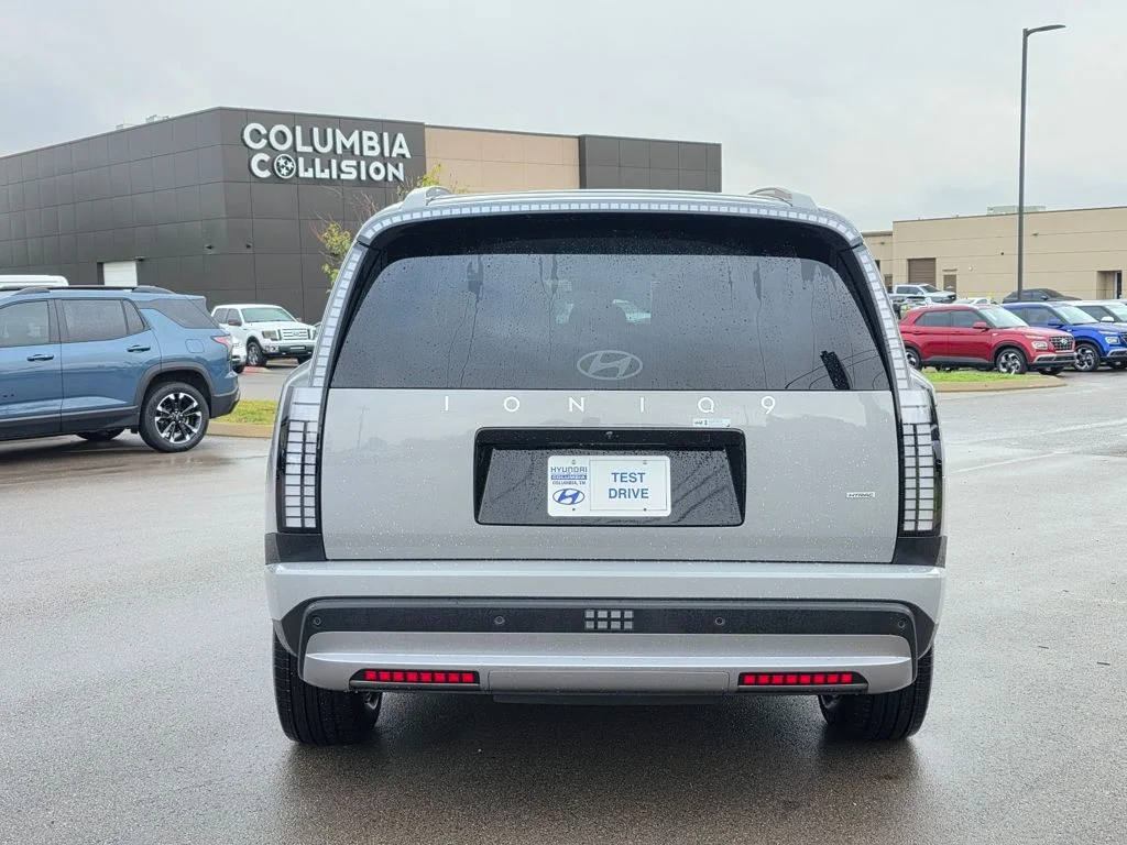 New 2026 Cyber Gray Hyundai SE image 7