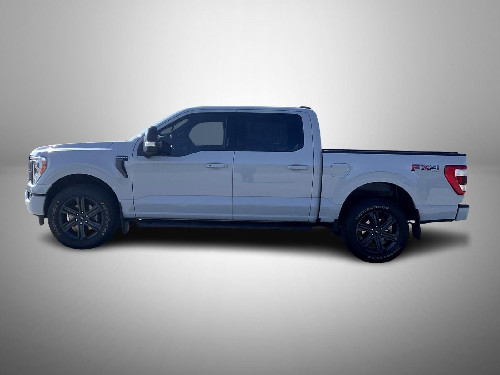 Used 2023 White Ford Lariat image 8