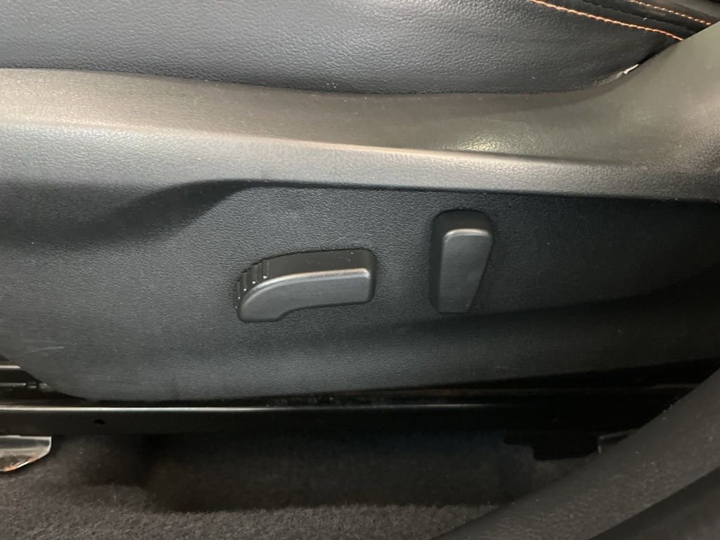 Used 2019 Silver Subaru 2.0i Limited image 25