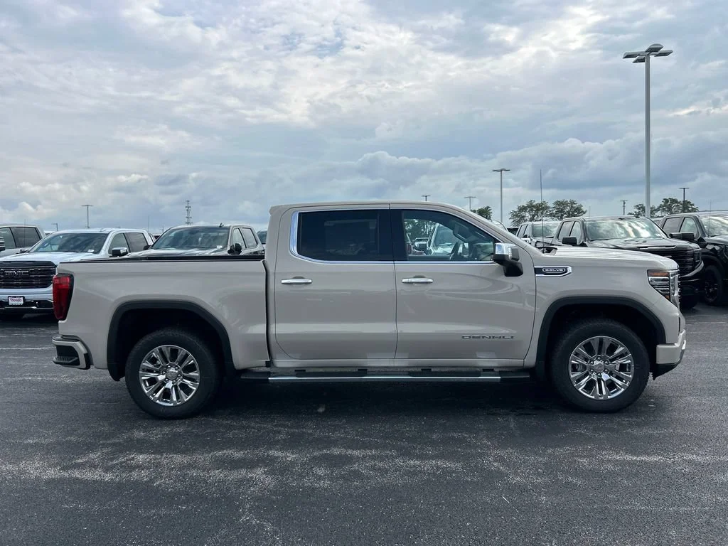 2026 GMC Sierra 1500 Denali - Photo 7