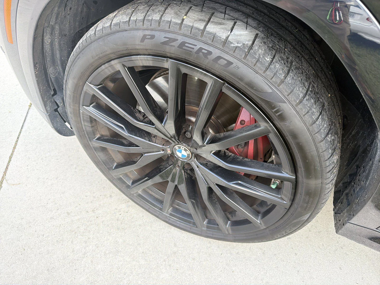 Certified Used 2025 Carbon Black Metallic BMW M60i image 10