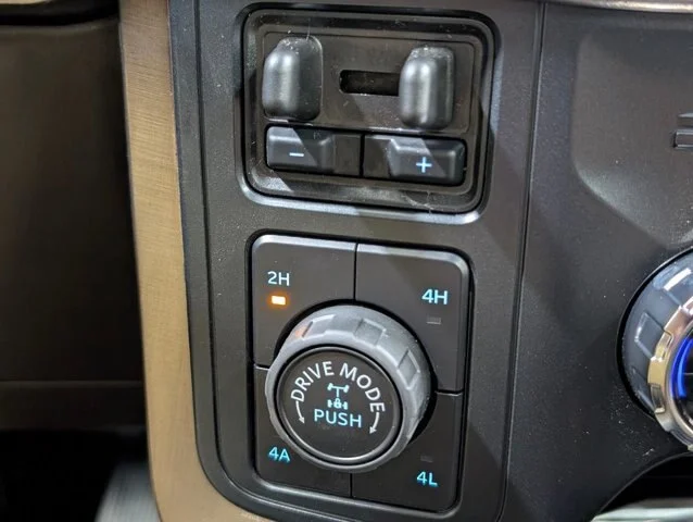 New 2026 Agate Black Metallic Ford King Ranch® image 45