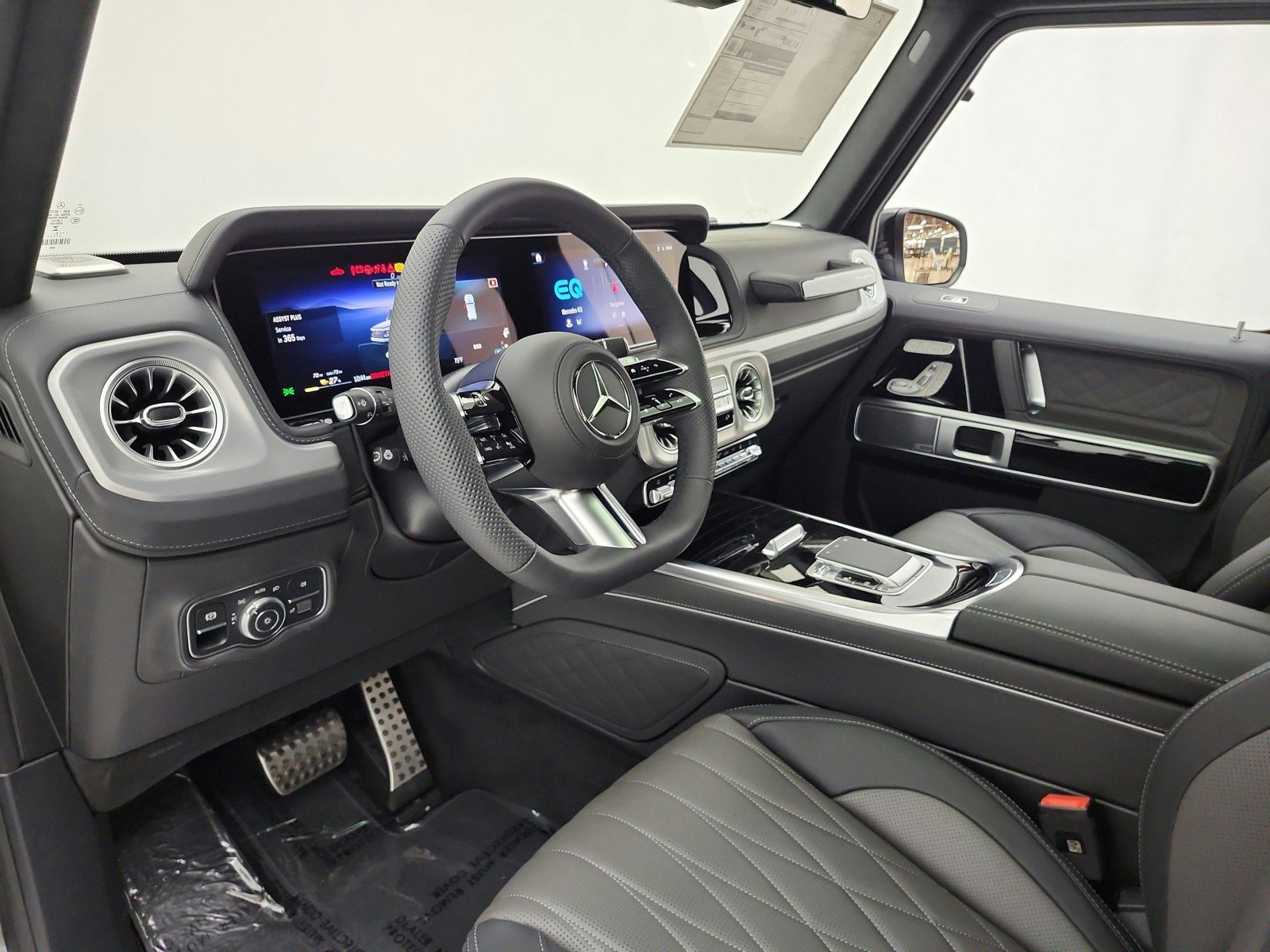 New 2027 Iridium Silver Mercedes-Benz G 580e SUV image 31