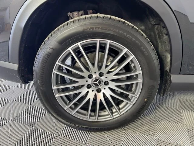 New 2026 Graphite Grey Metallic Mercedes-Benz GLC 300 image 94