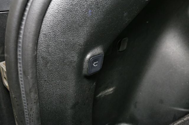 Used 2023 Black Jeep Altitude image 11