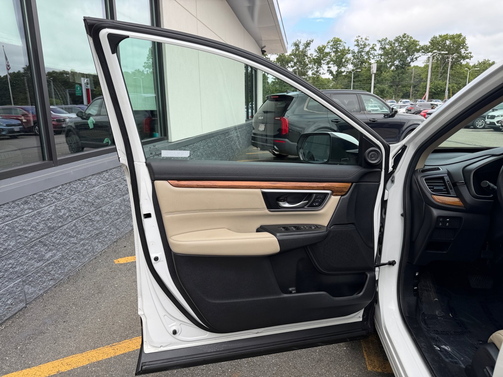 2020 Honda CR-V Touring - Photo 29