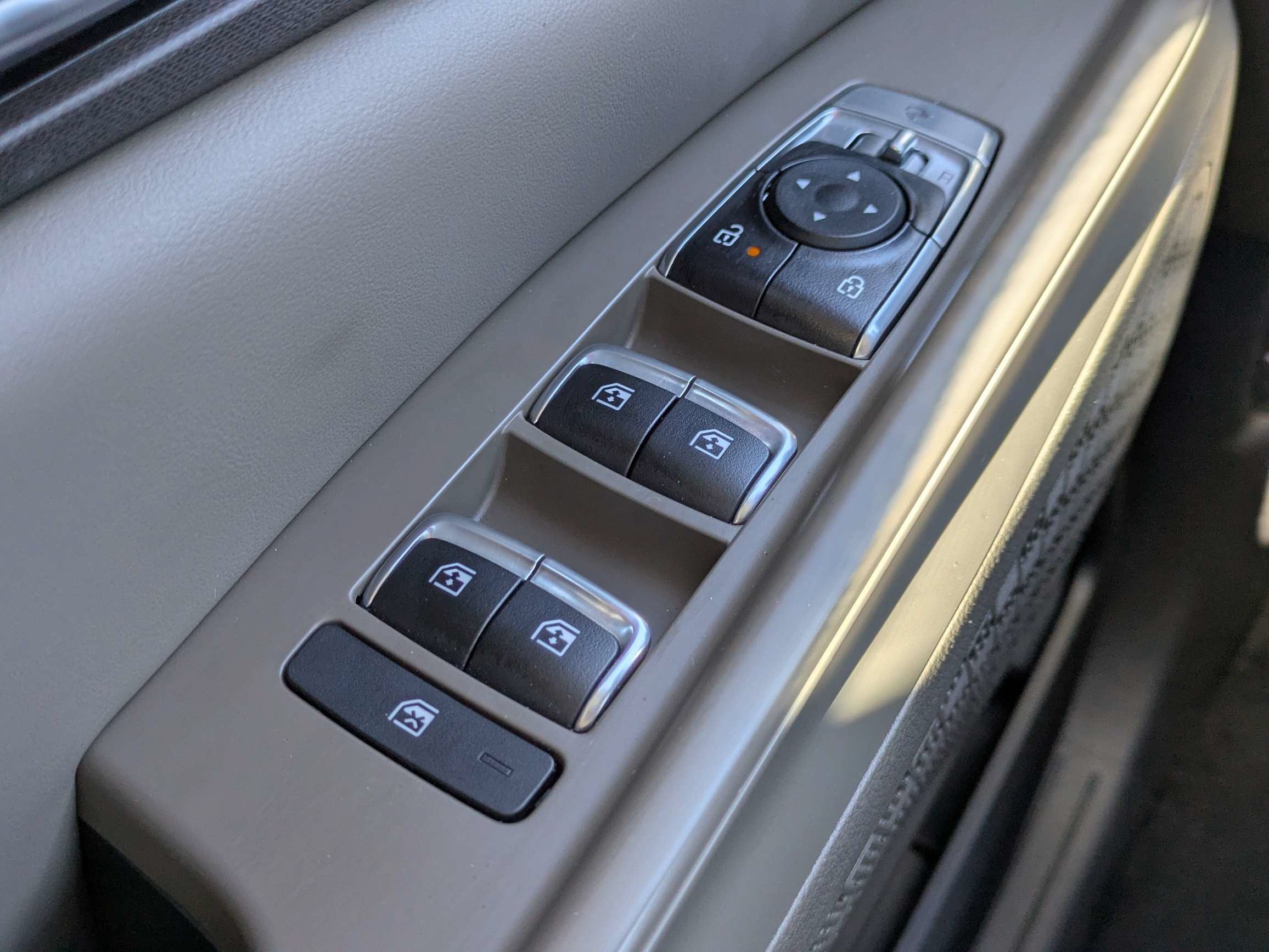 Certified Used 2025 Panthera Metal Kia EX image 29