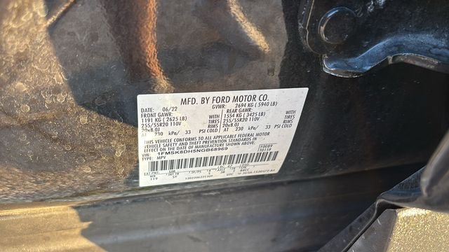 Used 2022 Agate Black Metallic Ford XLT image 32