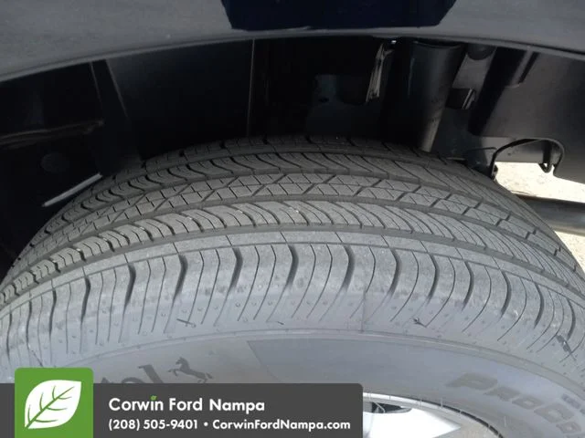 New 2026 Shadow Black Ford XLT image 30