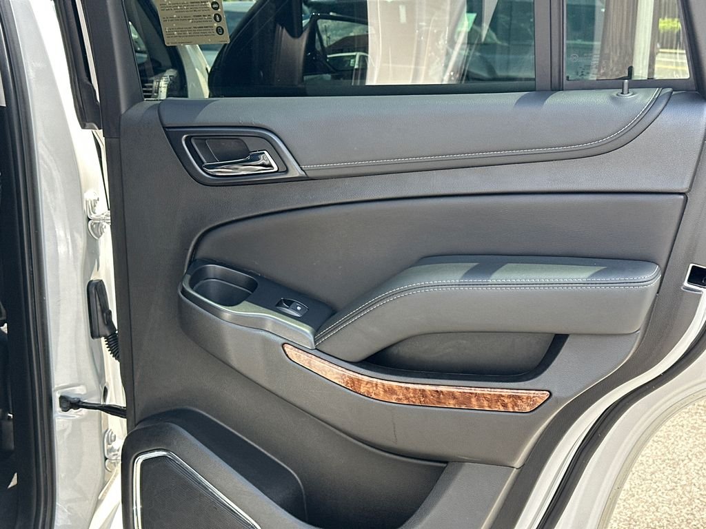 Used 2019  Chevrolet Premier image 16