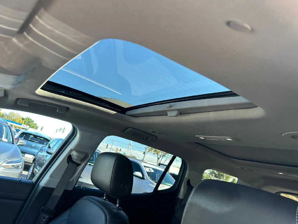 2023 GMC Acadia SLT - Photo 29