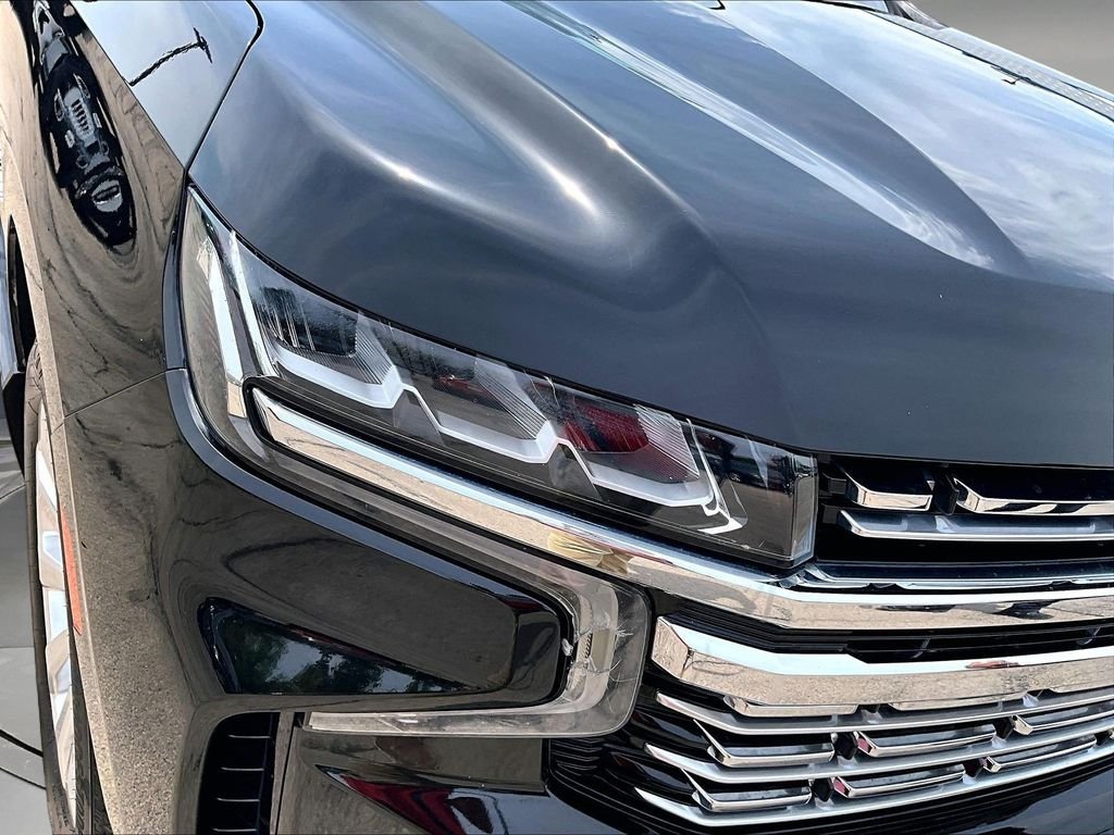 Used 2021 Black Chevrolet Premier image 34