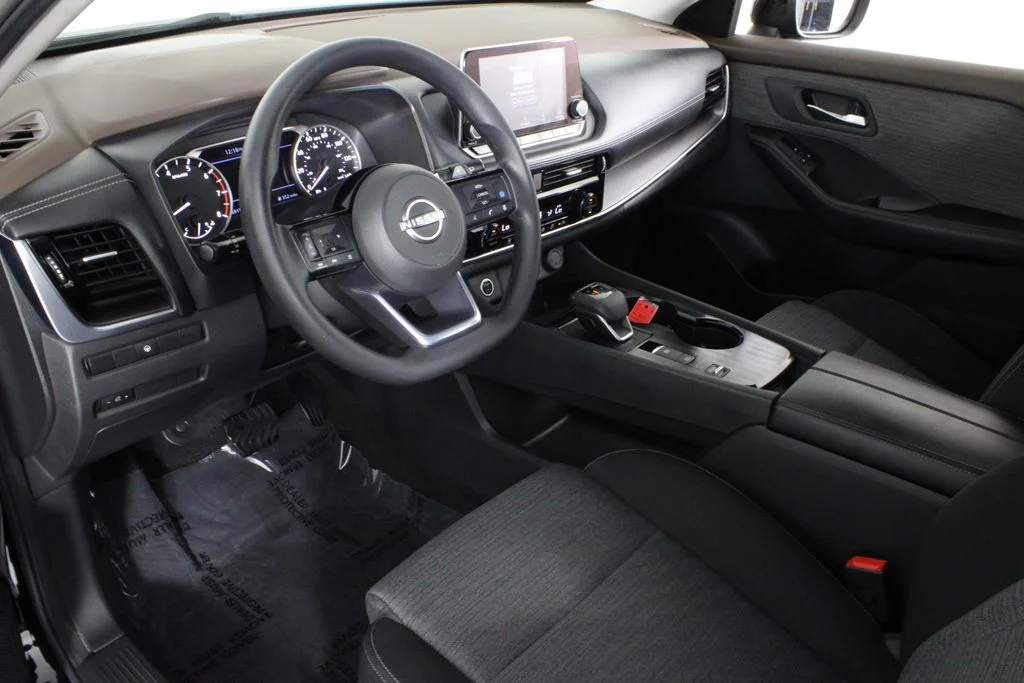 2022 Nissan Rogue SV - Photo 19