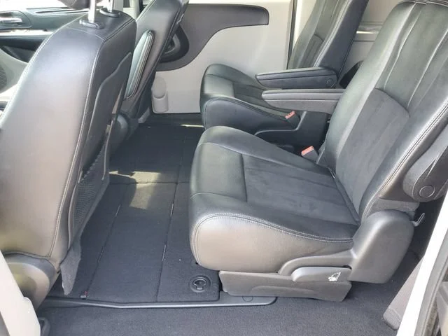 Used 2019 Black Onyx Crys Dodge SXT image 21