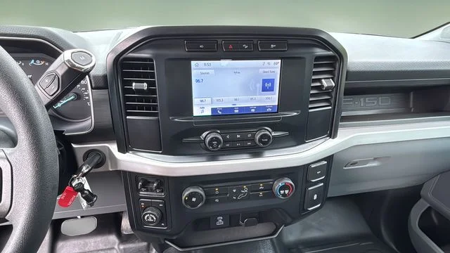 Used 2023 White Ford XL image 27