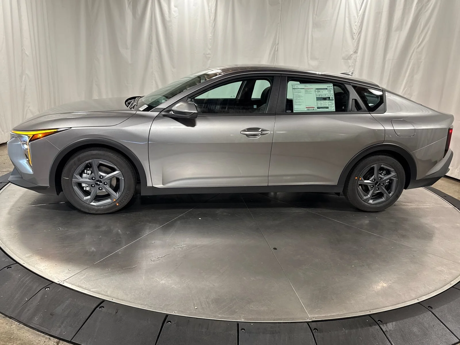 Certified Used 2026 Steel Gray Kia LXS image 6