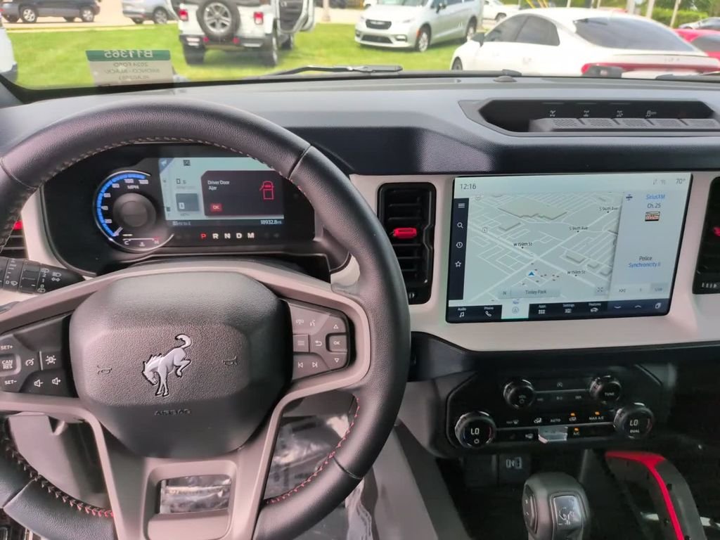 2024 Ford Bronco 4-Door Heritage Editon - Photo 31