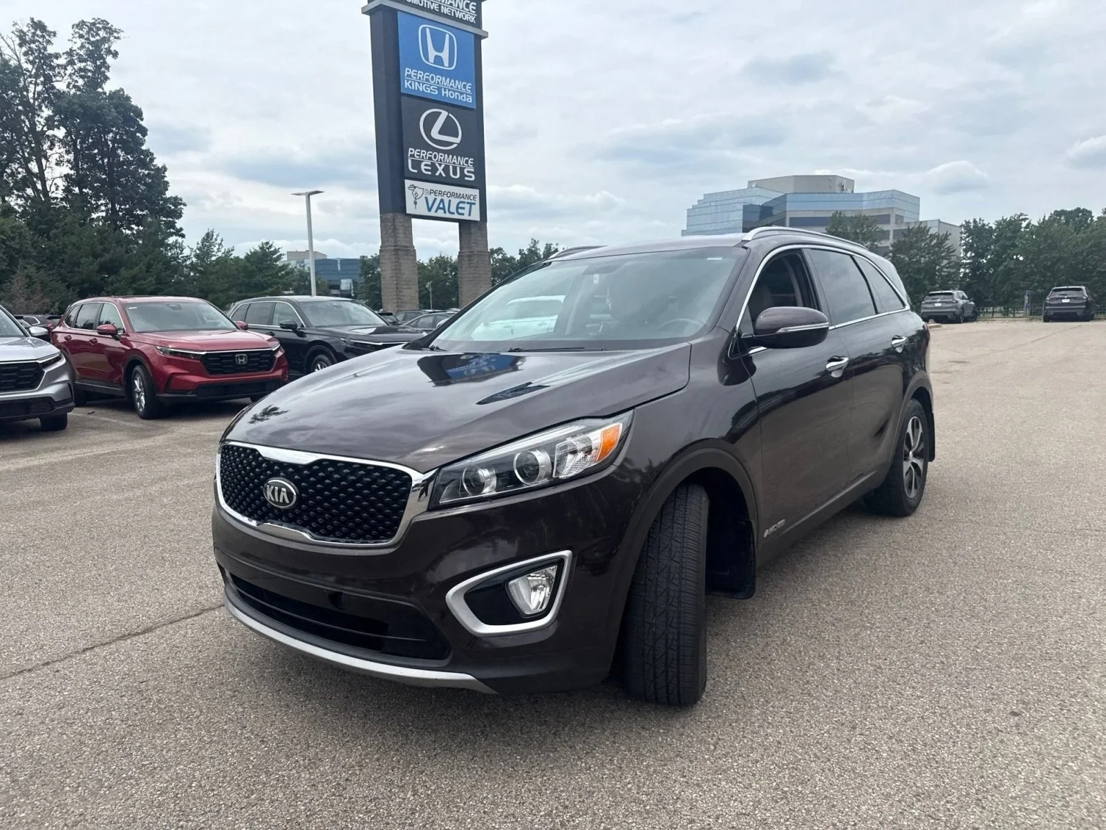 Used 2018 Polished Walnut Kia EX V6 image 15