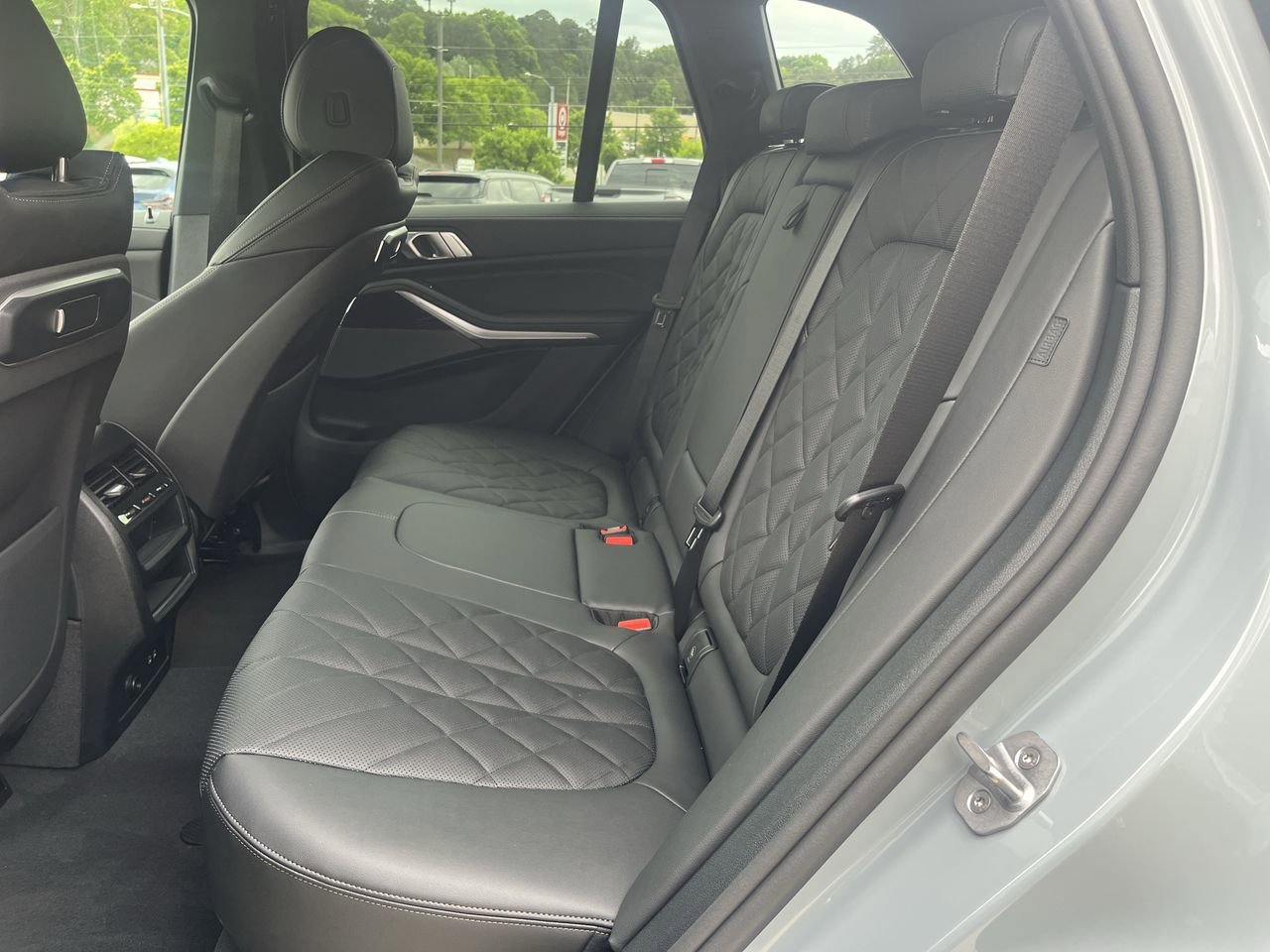 New 2026 Brooklyn Grey Metallic BMW sDrive40i image 32