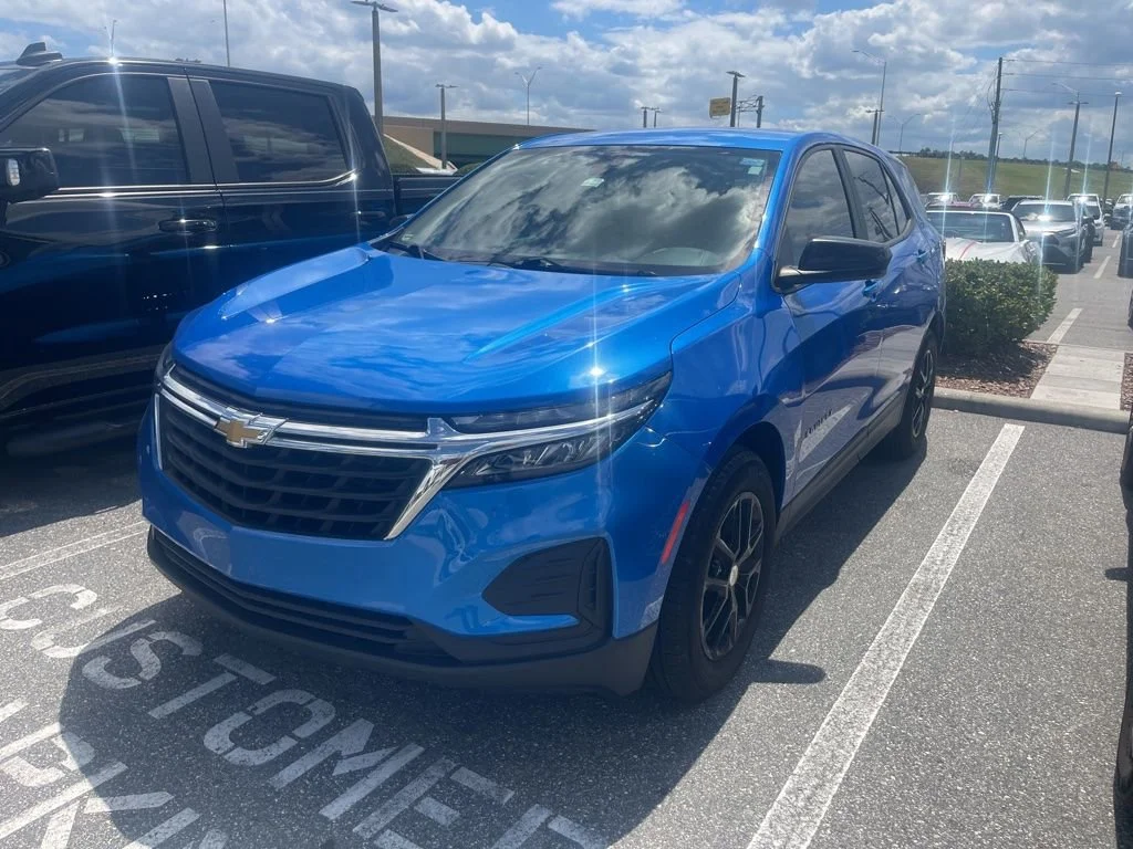 2024 Chevrolet Equinox LS's photo