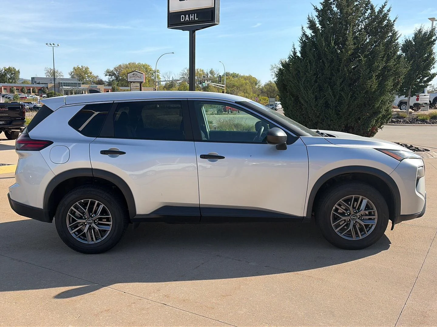 Used 2024 Nissan Rogue S with VIN 5N1BT3AB6RC759566 for sale in Winona, Minnesota