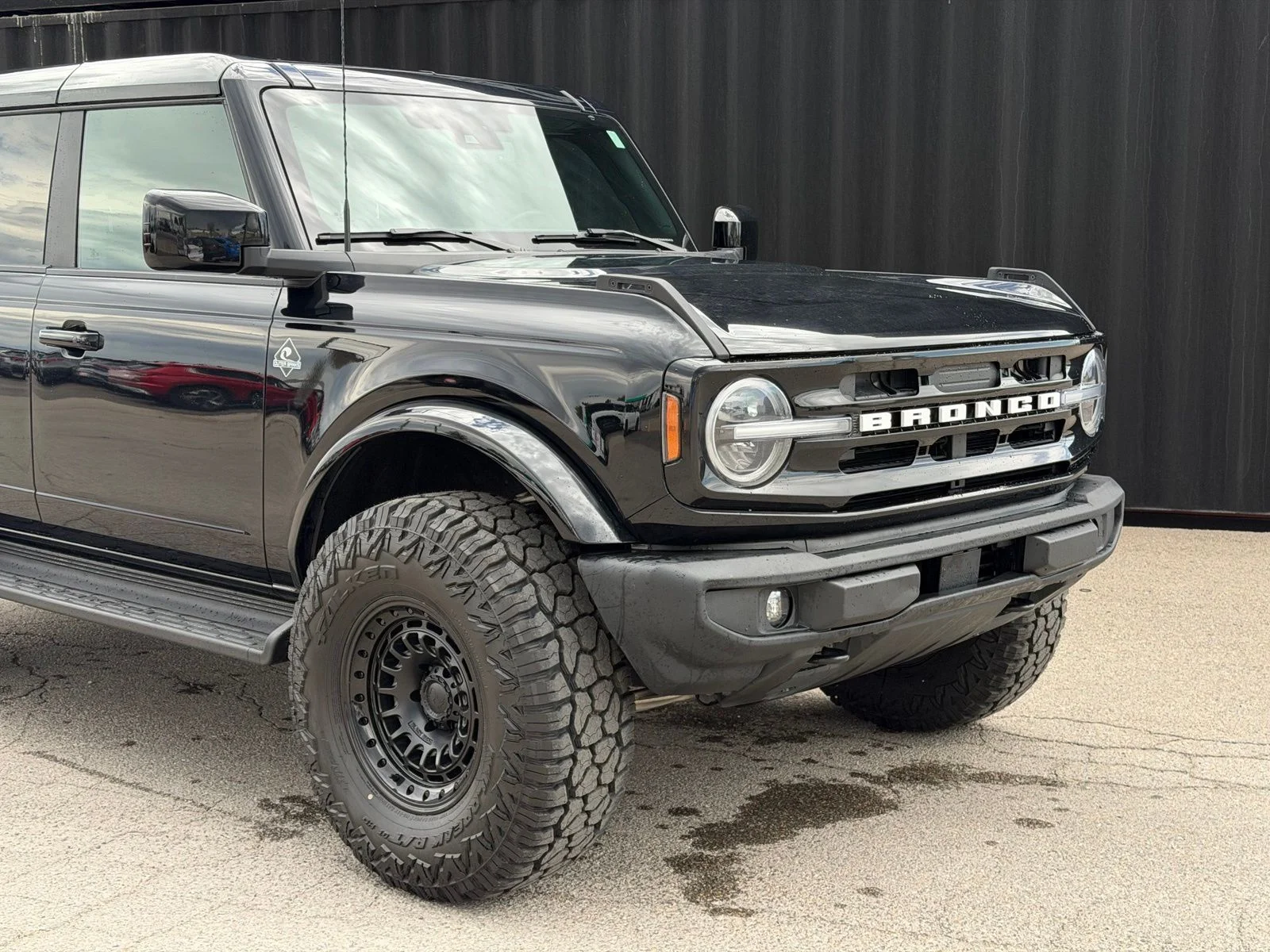 Used 2025 Black Ford Outer Banks image 3
