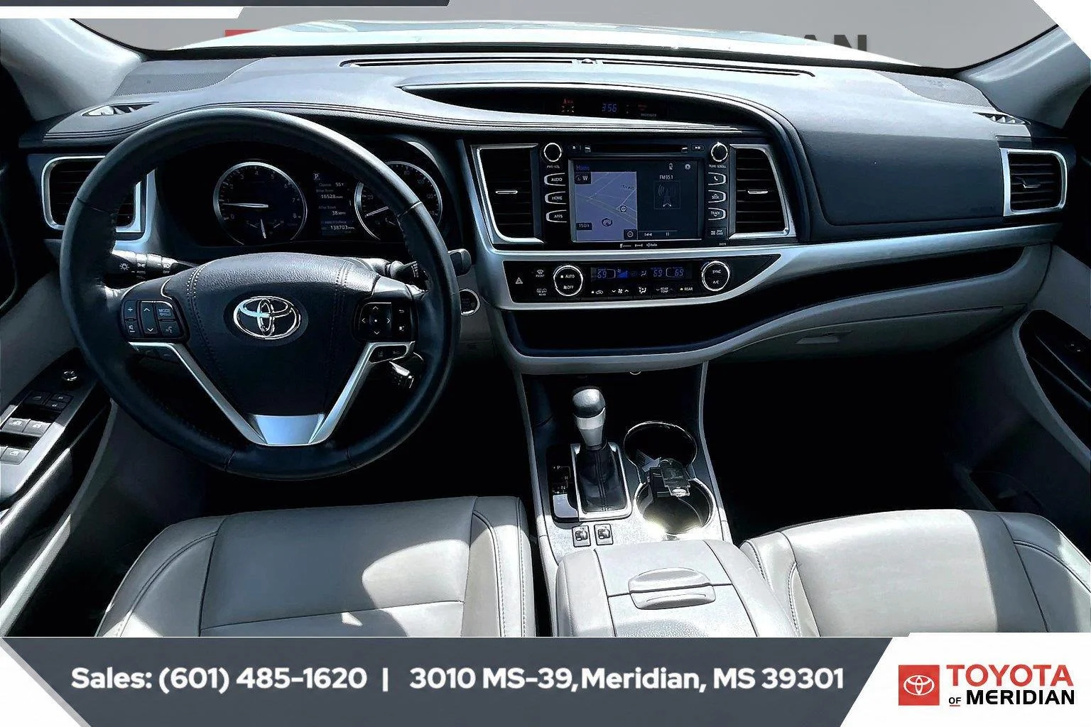 Used 2018 Celestial Silver Metallic Toyota XLE image 13
