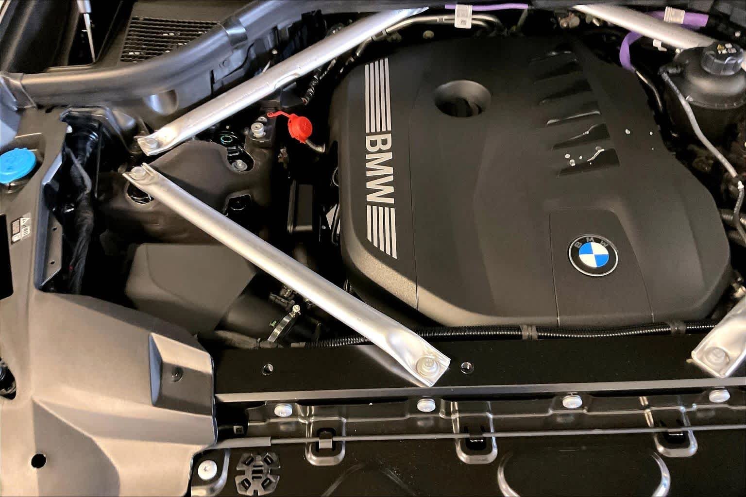 New 2027 Black Sapphire Metallic BMW xDrive40i image 17